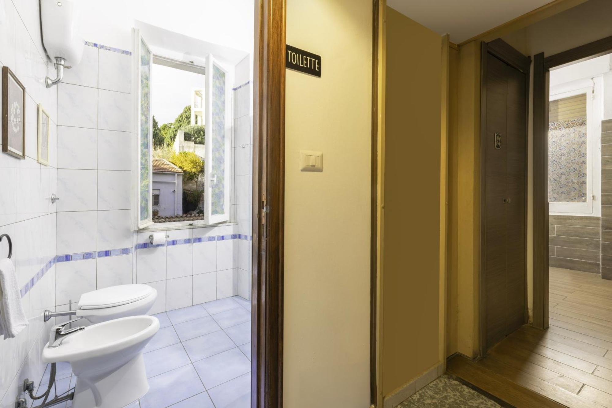 Kalie Rooms Guest House Cagliari Dış mekan fotoğraf