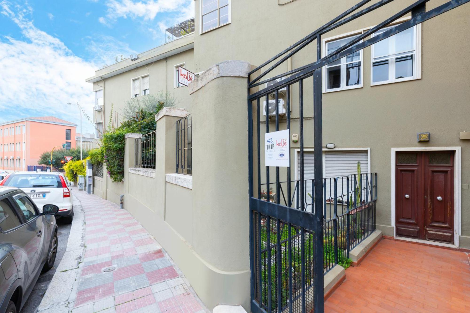 Kalie Rooms Guest House Cagliari Dış mekan fotoğraf